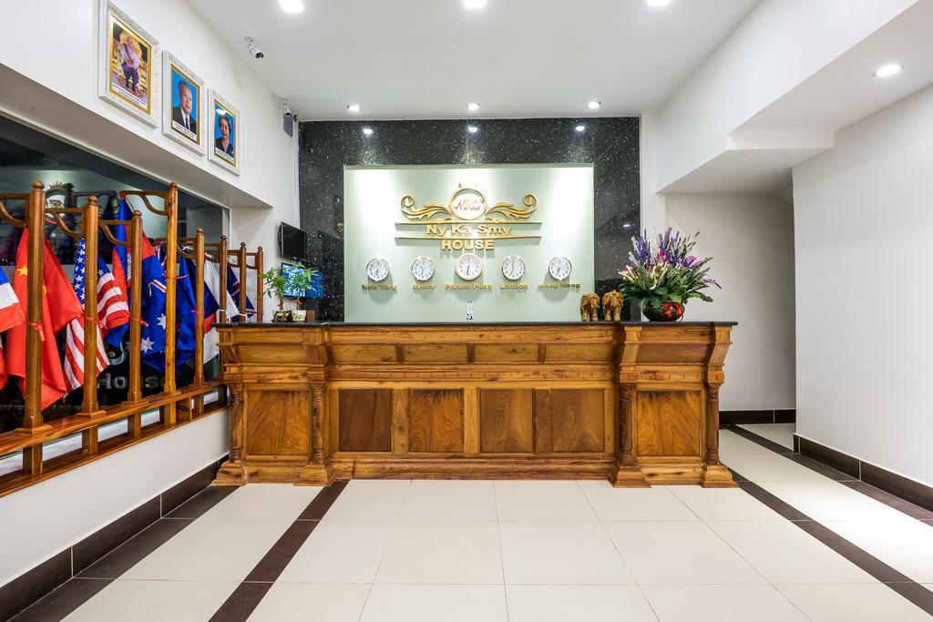 Ny Ka Smy Hotel Phnom Penh Exterior photo